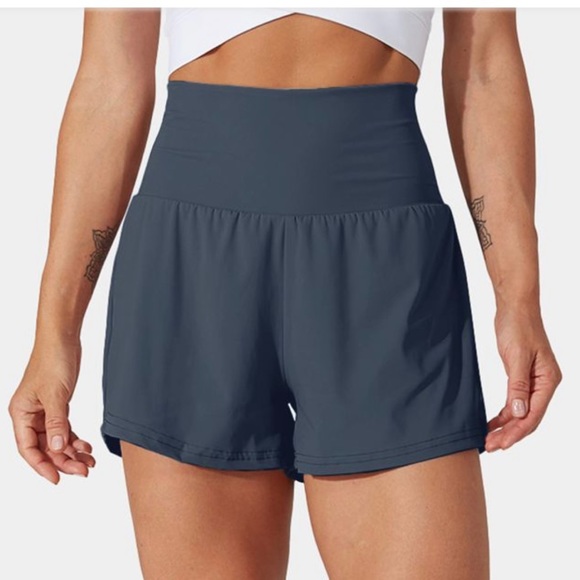 HALARA Pants - HALARA Back Pocket Side Hidden Pocket 2-in-1 Athletic Shorts Size 1X 2.5" NWT